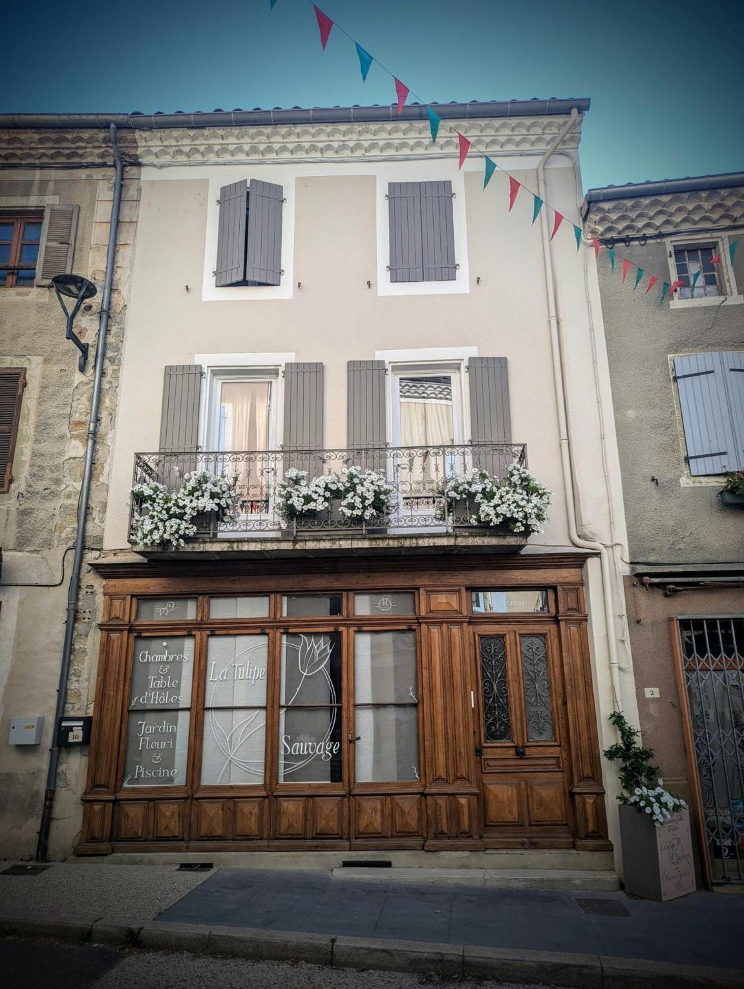 Bed and Breakfast La TULIPE SAUVAGE Bourdeaux Exterior foto